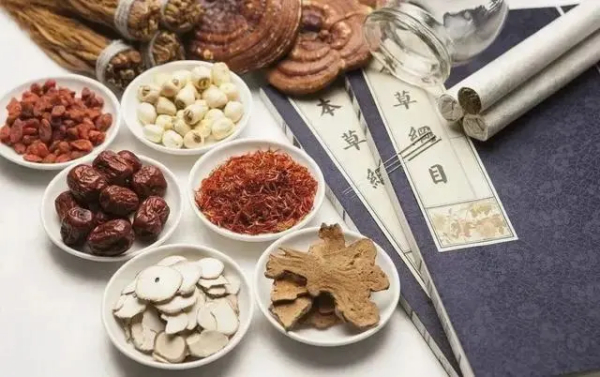 学习二十大 |《人民日报》刊文：让中医代代薪火相传